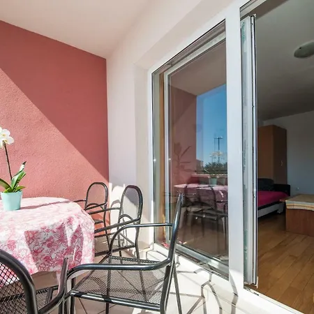 Vlado Apartment Makarska Exterior photo