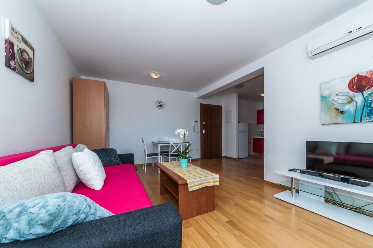 Vlado Apartment