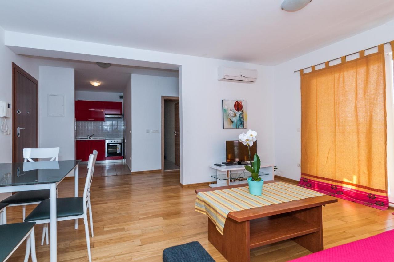 Apartment Vlado Makarska