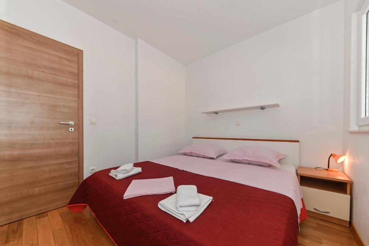 Apartment Vlado Makarska