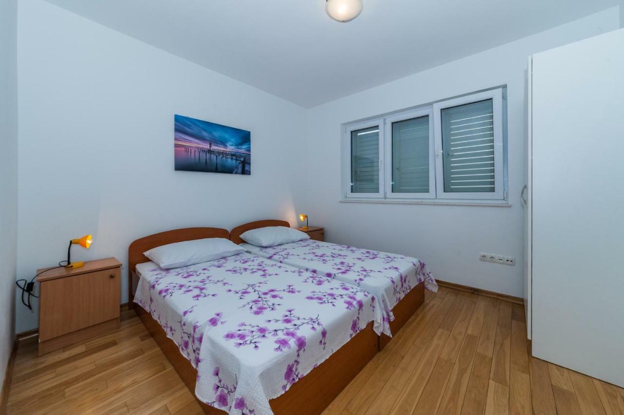 Vlado Apartment Makarska